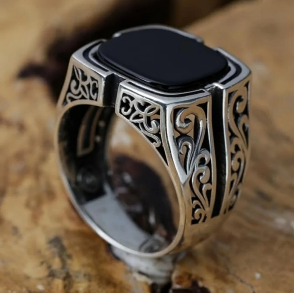 Silver and Black Men's Ring Sz 12